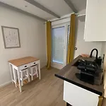 Tiny-house Nyaraló Lautrec